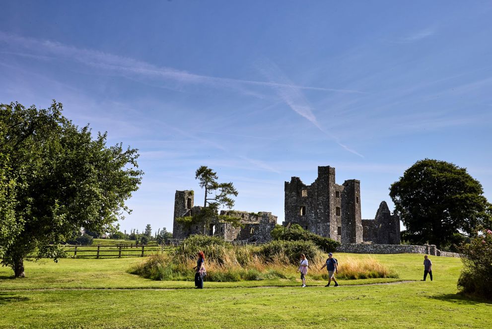 Bustling town with Nature on your Doorstep